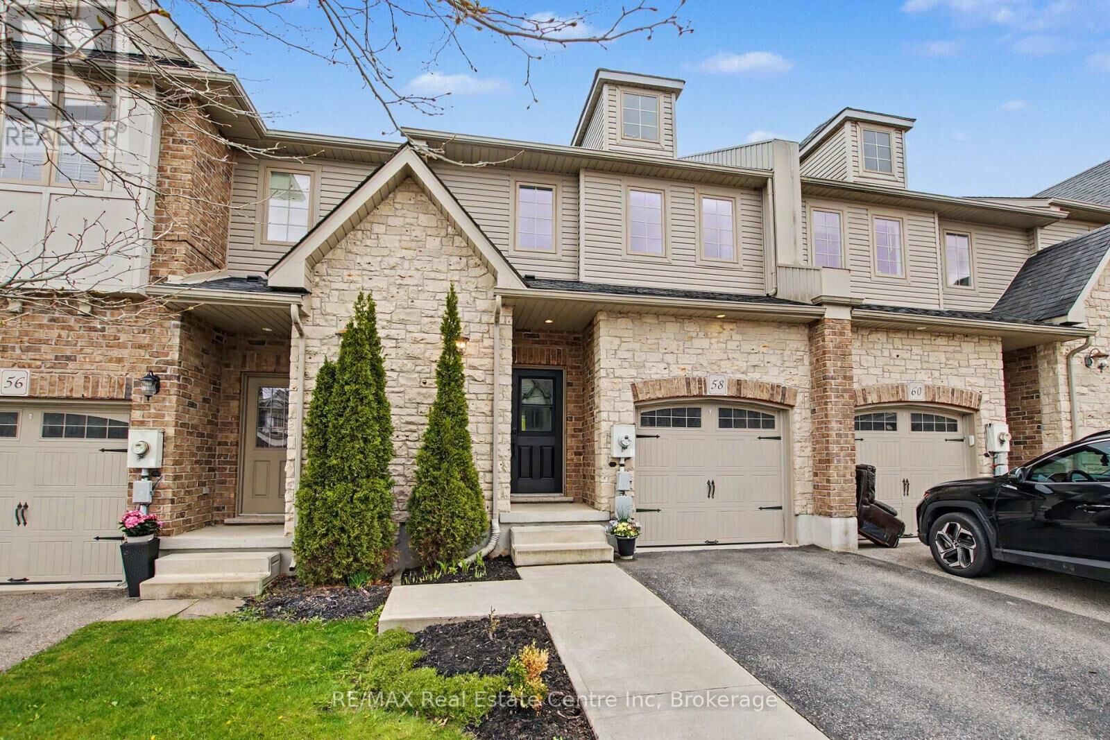 Property Photo:  58 Curzon Crescent  ON N1K 1Z8 