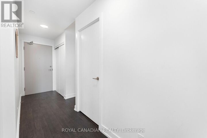 Property Photo:  215 Veterans Drive North 1110  ON L7A 5L6 