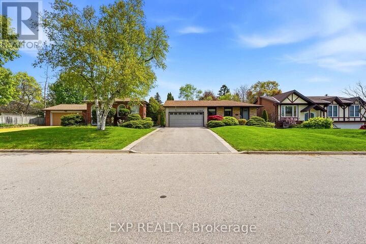Property Photo: 2504 Yarmouth Crescent ON L6L 2M8