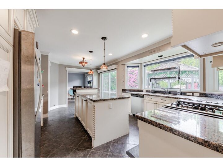 Property Photo:  12931 18 Avenue  BC V4A 7P7 