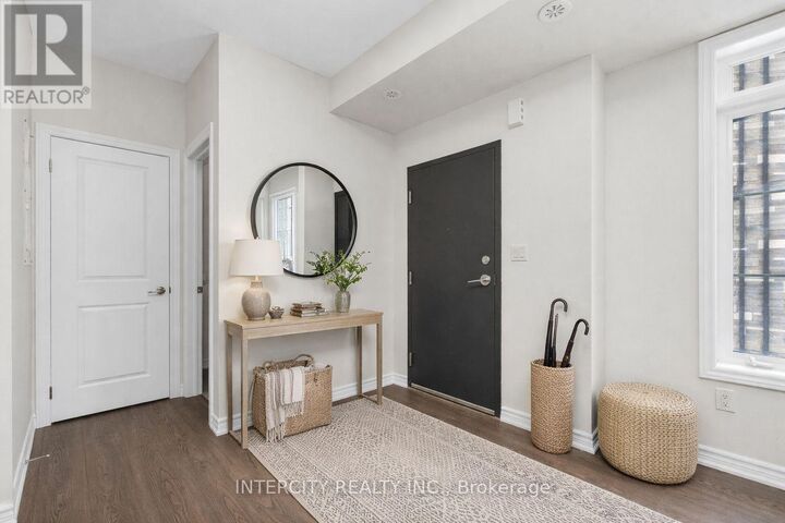 Property Photo:  14 Savvy Lane  ON L7C 1Z9 