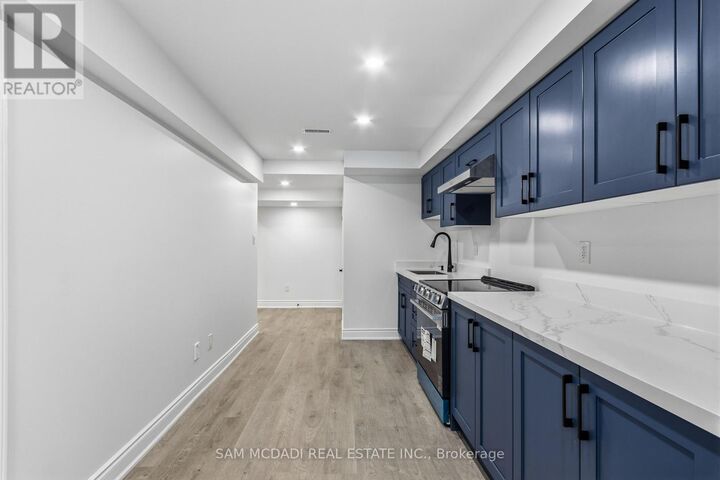 Property Photo:  26 Montpelier Street Lower  ON L6Y 6A6 