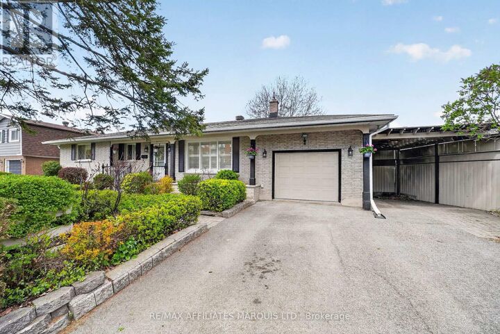 Property Photo:  948 Fourth Street East  ON K6H 2K3 