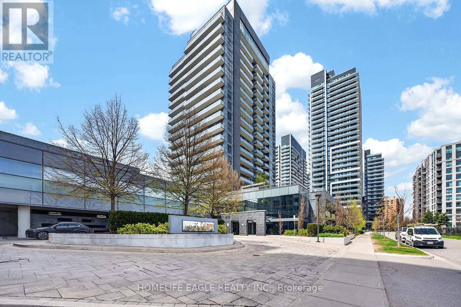 Property Photo:  65 Oneida Crescent 310  ON L4B 0G9 