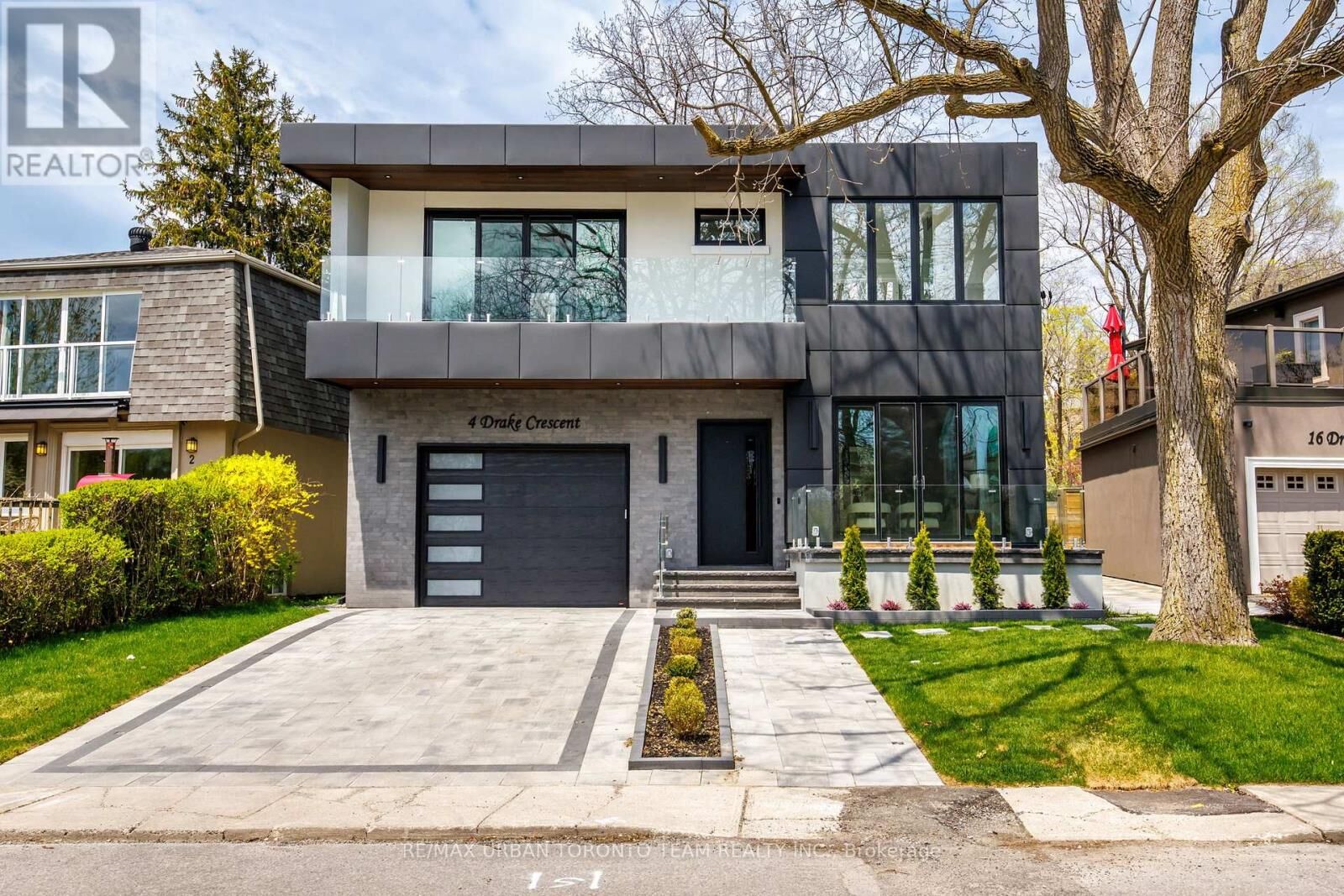 Property Photo:  4 Drake Crescent  ON M1M 1A2 