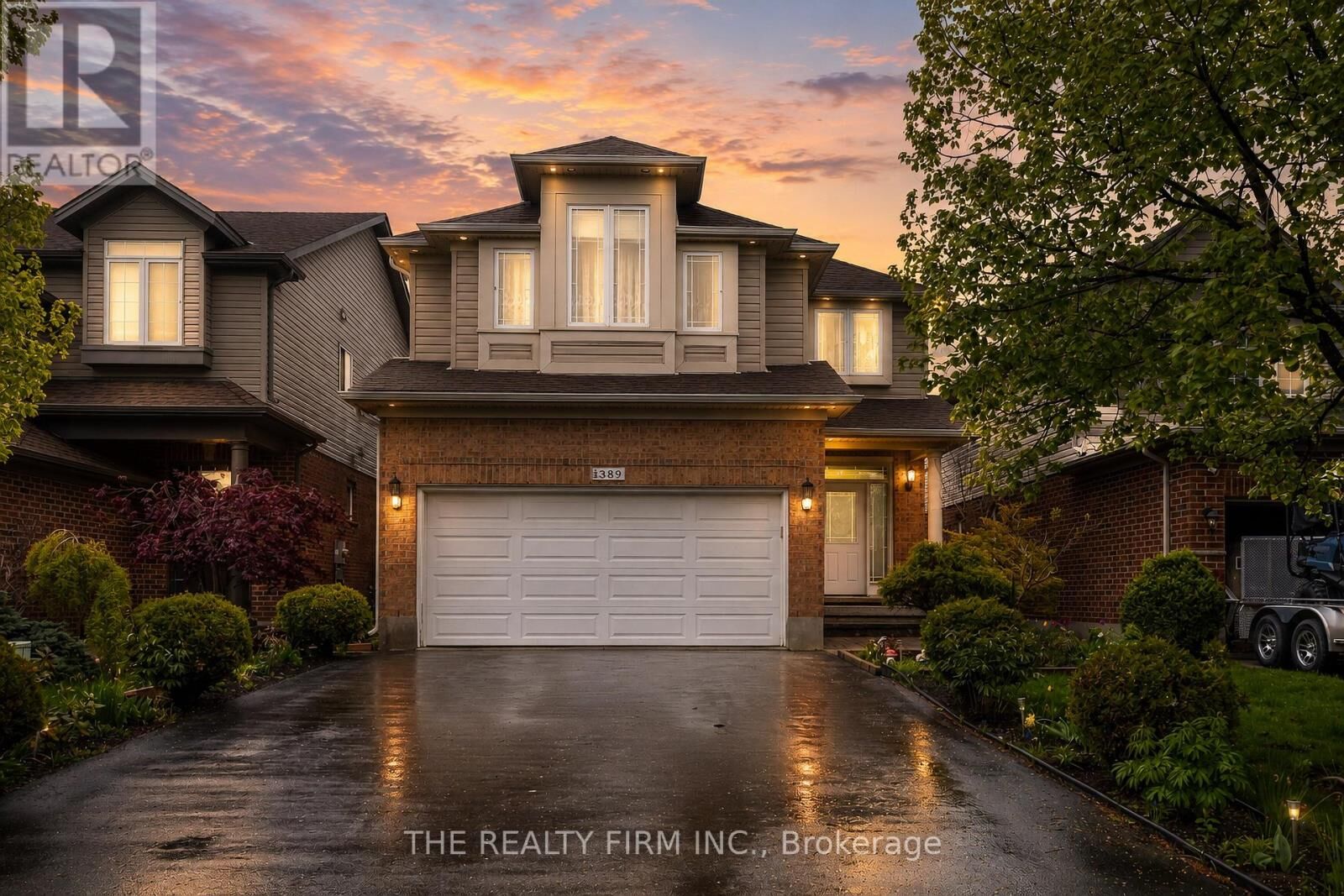Property Photo: 1389 Pleasantview Drive ON N5X 4P8