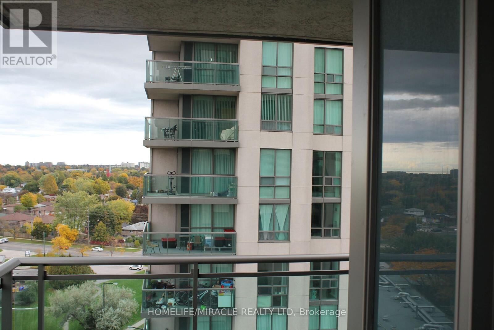 Property Photo:  88 Grangeway Avenue 1608  ON M1H 0A2 