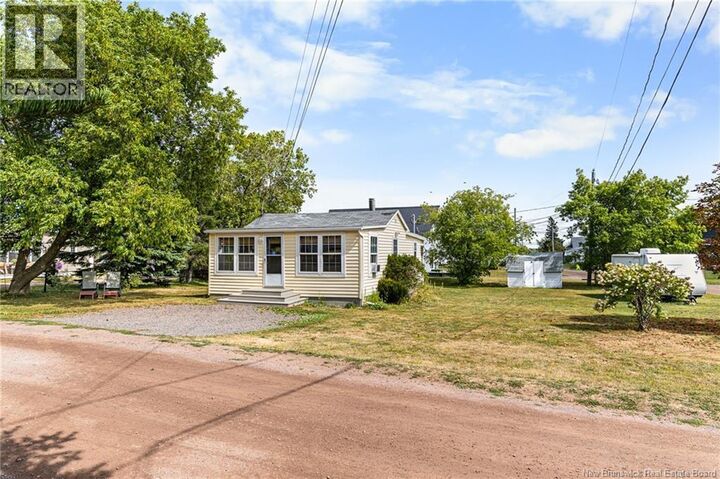 Property Photo:  18 Pelican Avenue  NB E4P 7Z3 