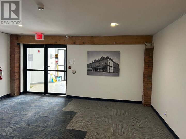 Property Photo:  103 37 Cumberland St S  ON P7B 2T4 