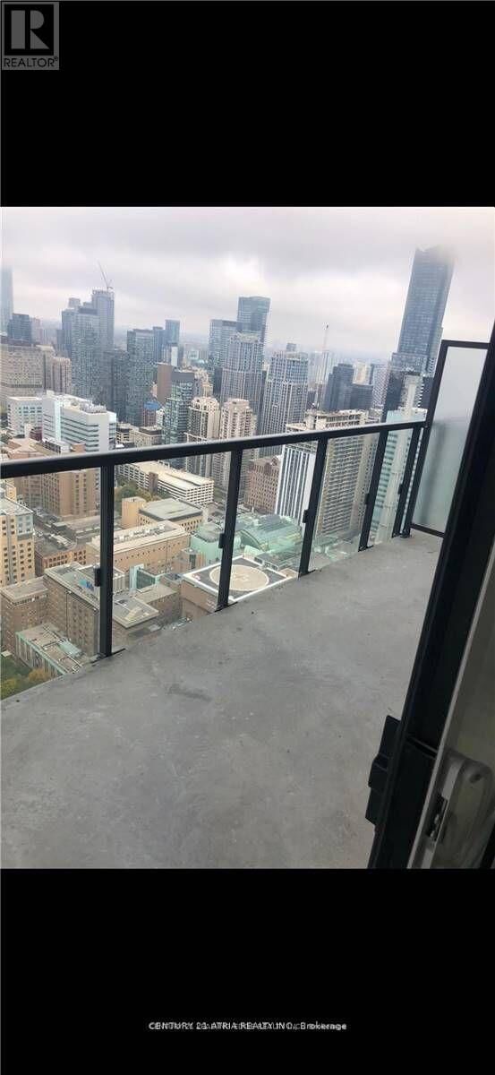 Property Photo:  488 University Avenue 4301  ON M5G 0C1 