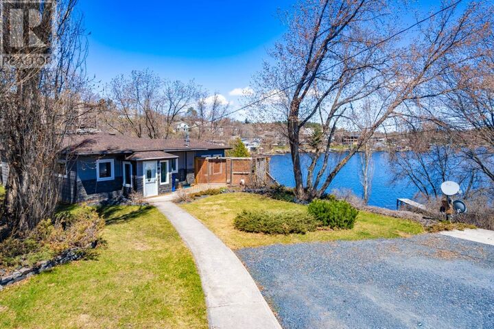 Property Photo: 8 Minnesota Street ON P9N 3P2