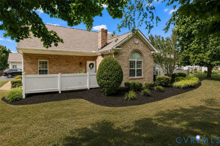 Property Photo: 7363 Norwood Pond Place VA 23112