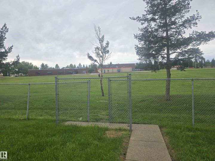 Property Photo:  2554 79 Street NW  AB T6K 3Y4 