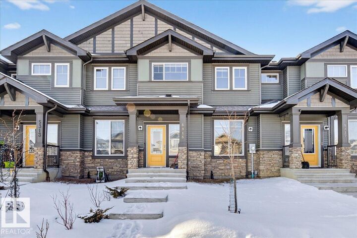 Property Photo:  5315 22 Avenue SW  AB T6X 2H8 