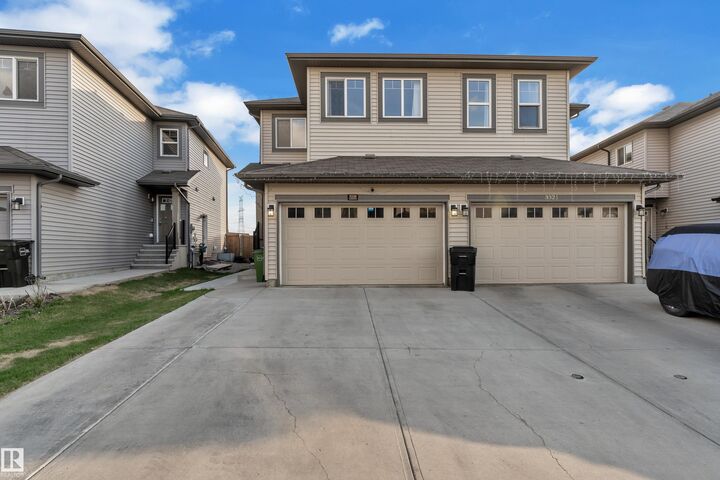 Property Photo:  3319 11 Avenue NW  AB T6L 2L5 
