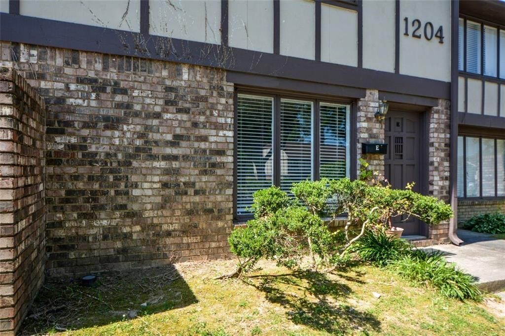 Property Photo:  1204 Ashborough Terrace SE  GA 30067 