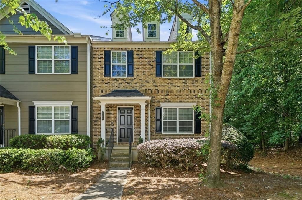 Property Photo: 726 Breeze Lane GA 30188