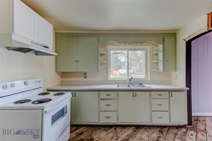 Property Photo:  302 S G Street  MT 59047 