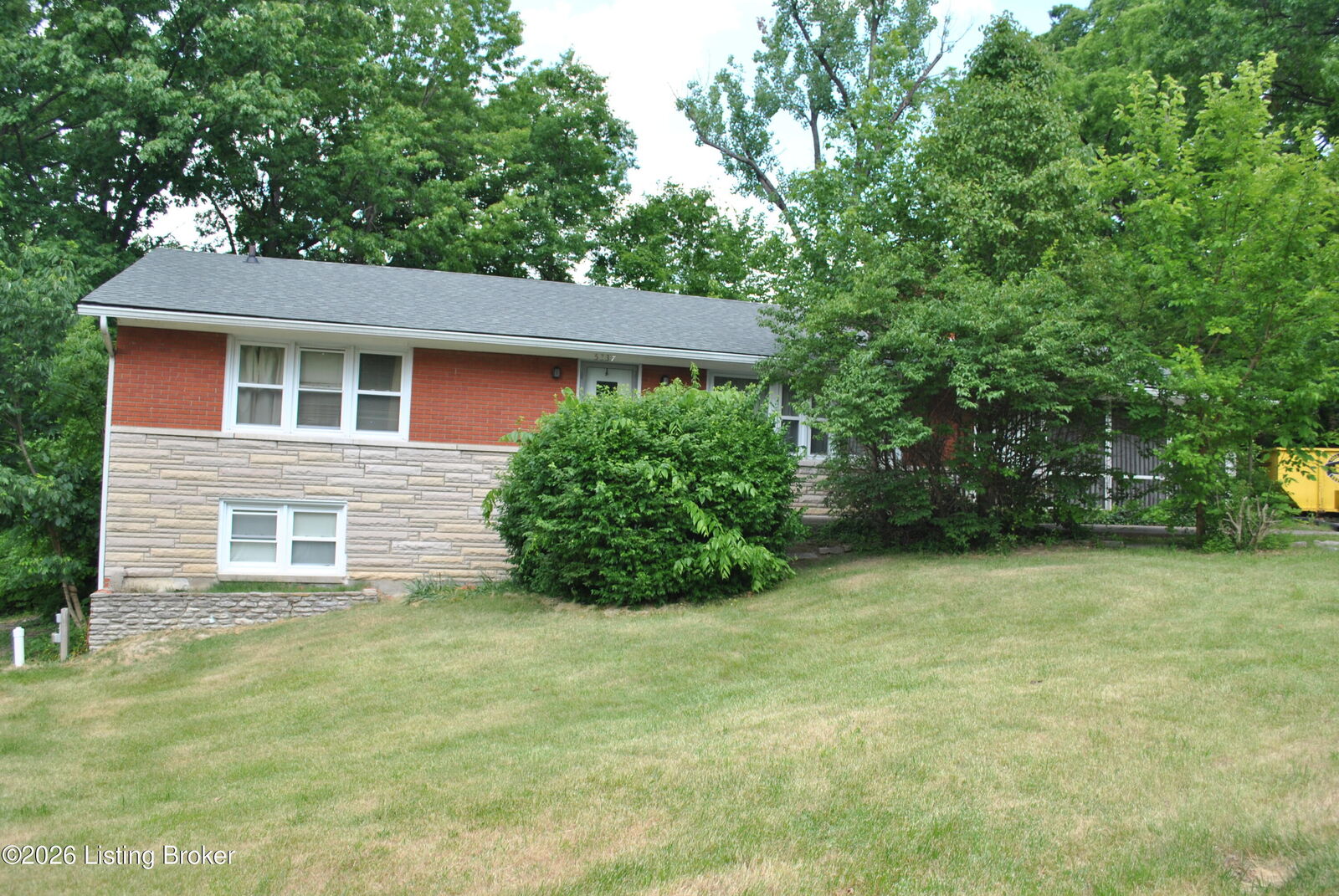 Property Photo:  5337 Lost Trail  KY 40214 