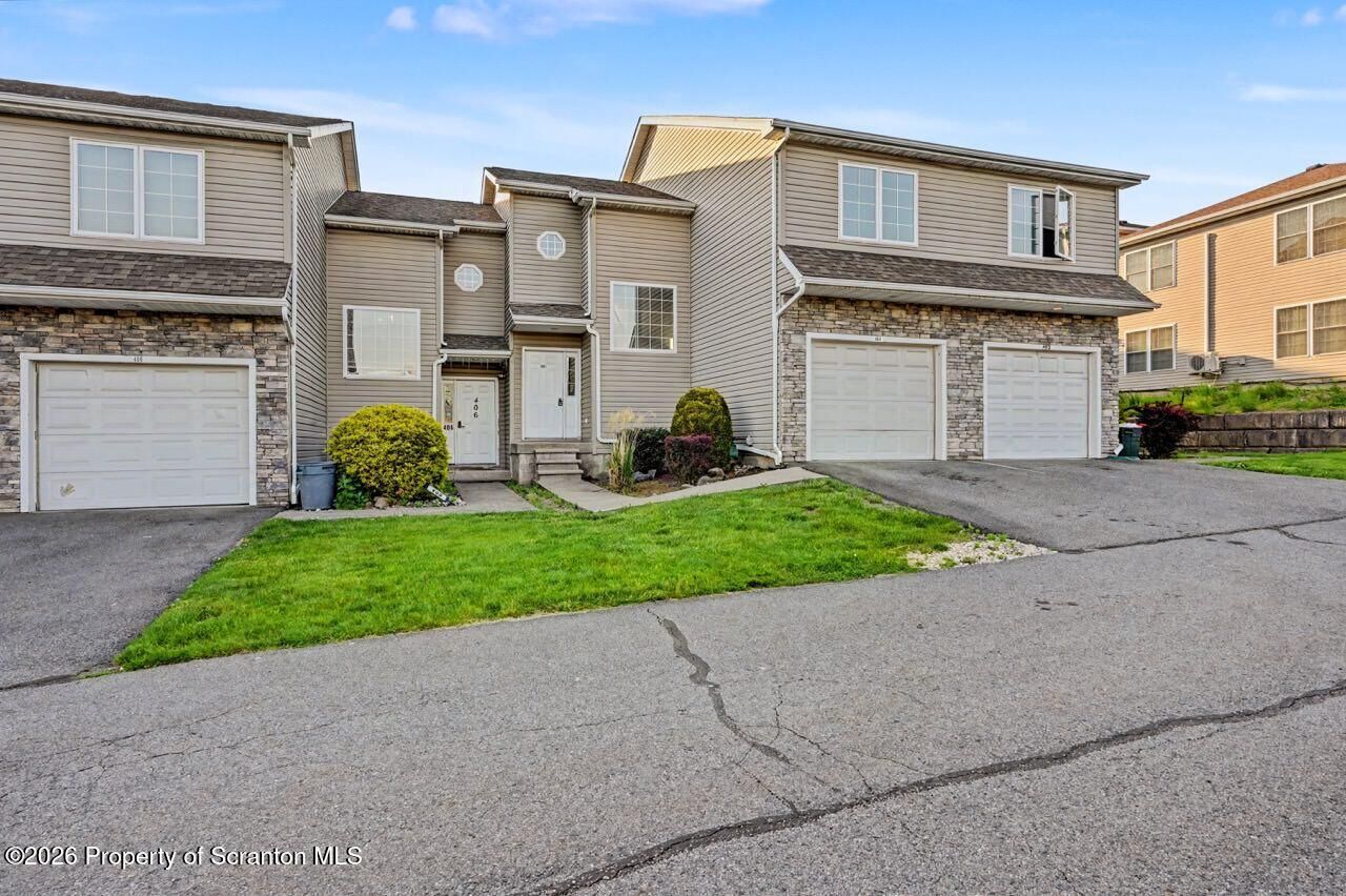 Property Photo:  404 S Keyser Avenue  PA 18504 