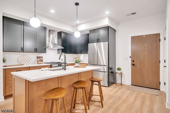 Property Photo:  20 Encampment Ct 211  NJ 07045 