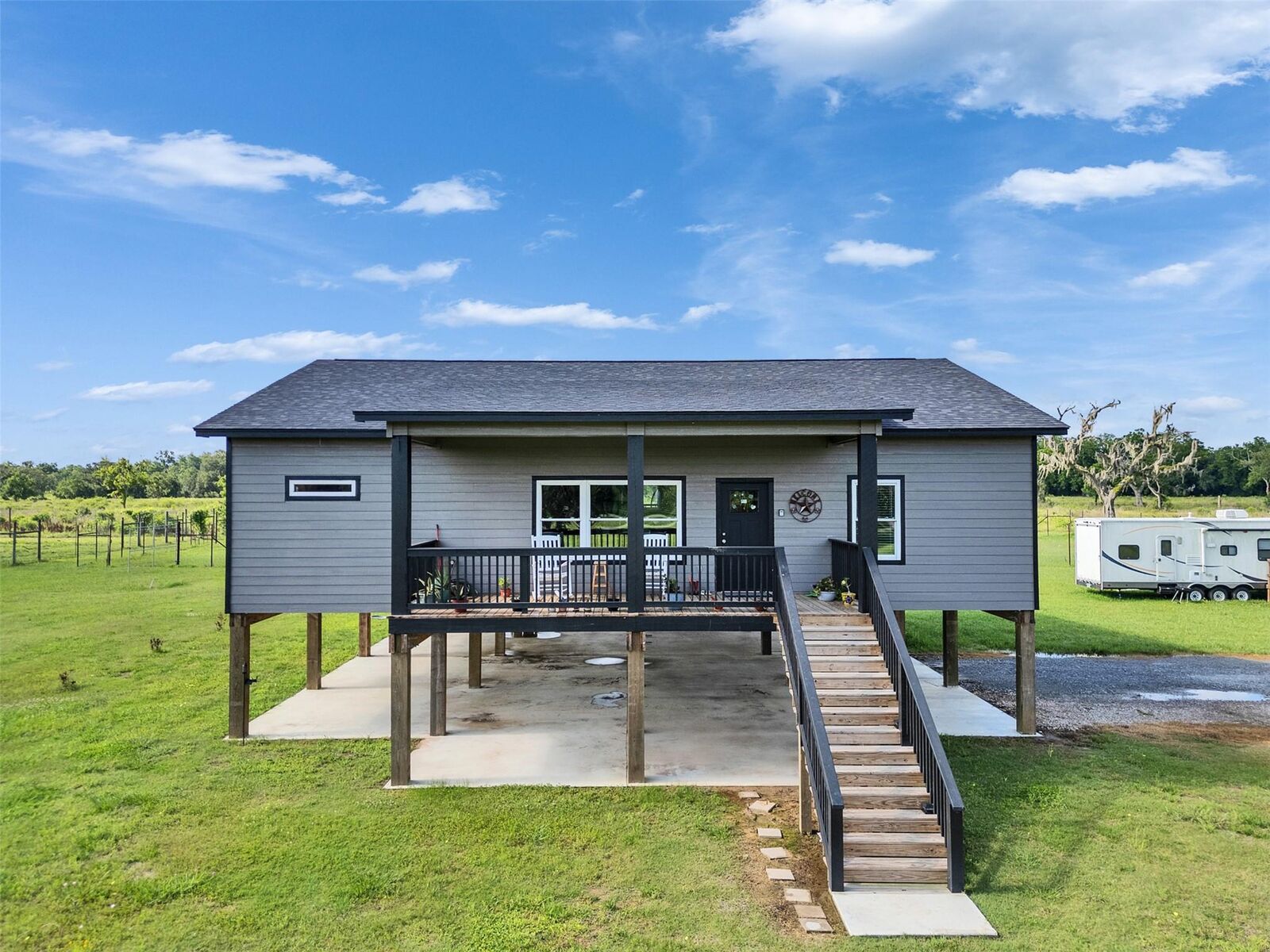 Property Photo: 2797 County Road 519 TX 77422