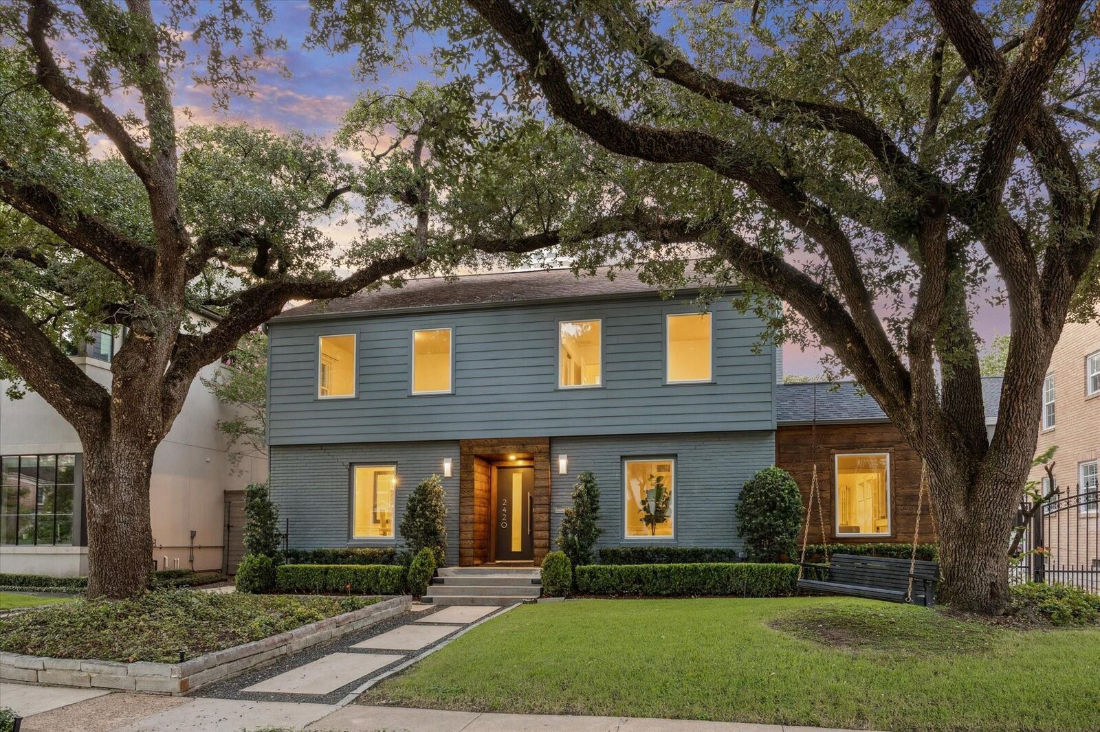 Property Photo:  2420 Locke Lane  TX 77019 