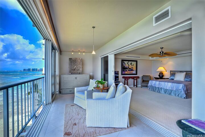 Property Photo:  2801 Coconut Avenue 5 B/C  HI 96815 