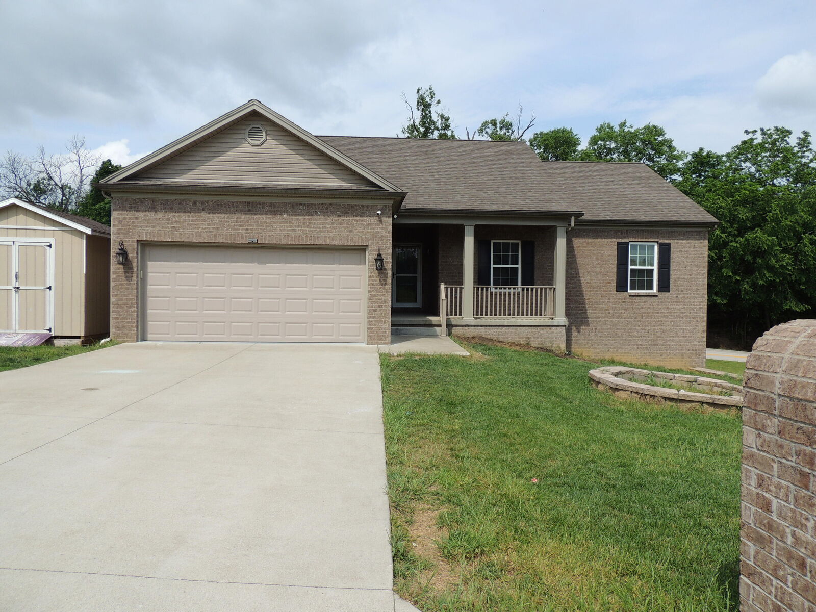 Property Photo:  109 Hackberry Court  KY 40601 