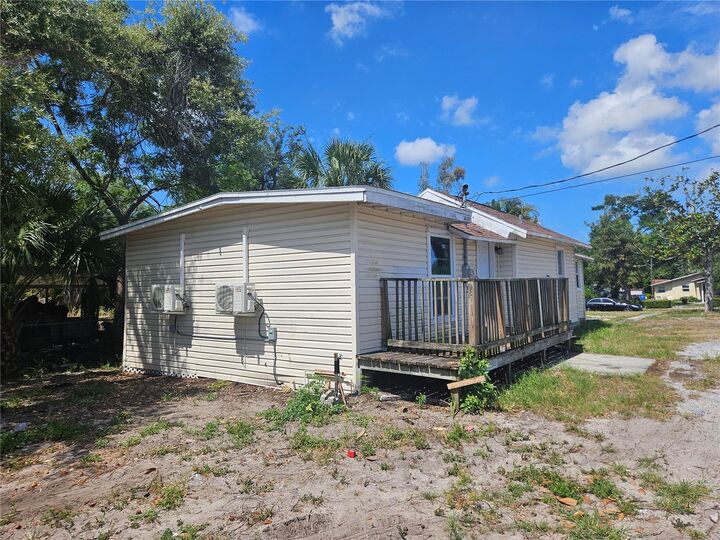 Property Photo: 2220 20th Street S FL 33712