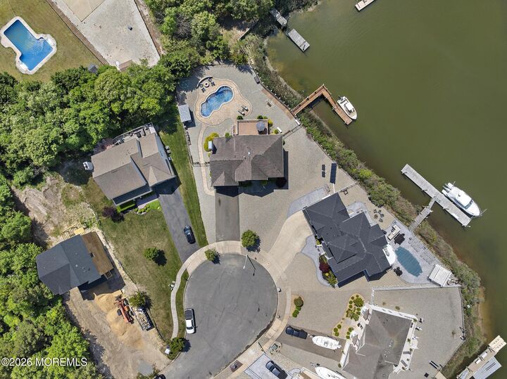 Property Photo:  40 Overlook Drive  NJ 08087 