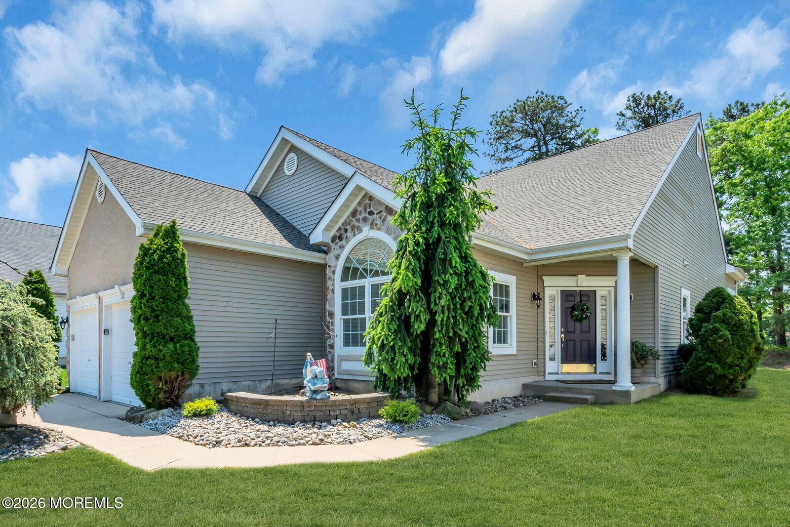 Property Photo:  84 Cypress Point Lane  NJ 08527 