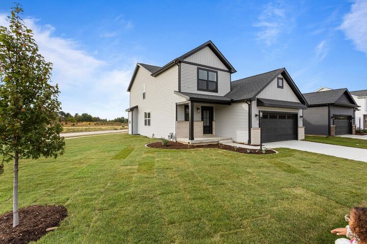 Property Photo: 20 Meadow Drive IL 61856