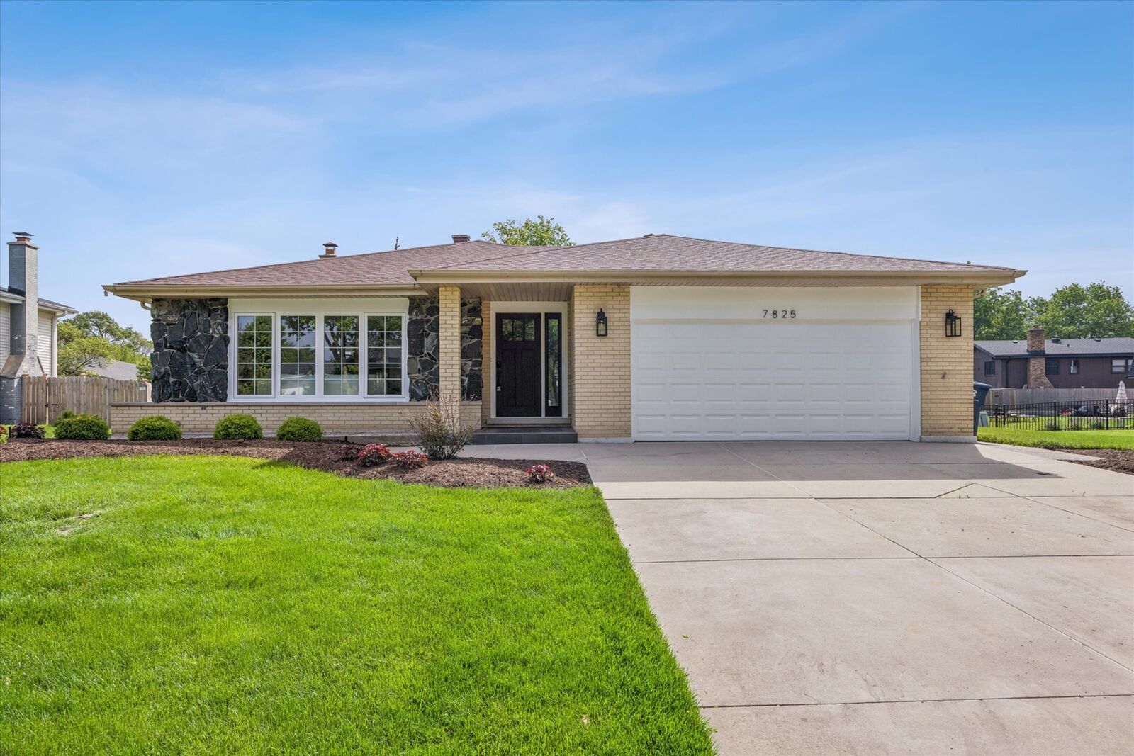 Property Photo:  7825 Stratford Place  IL 60561 