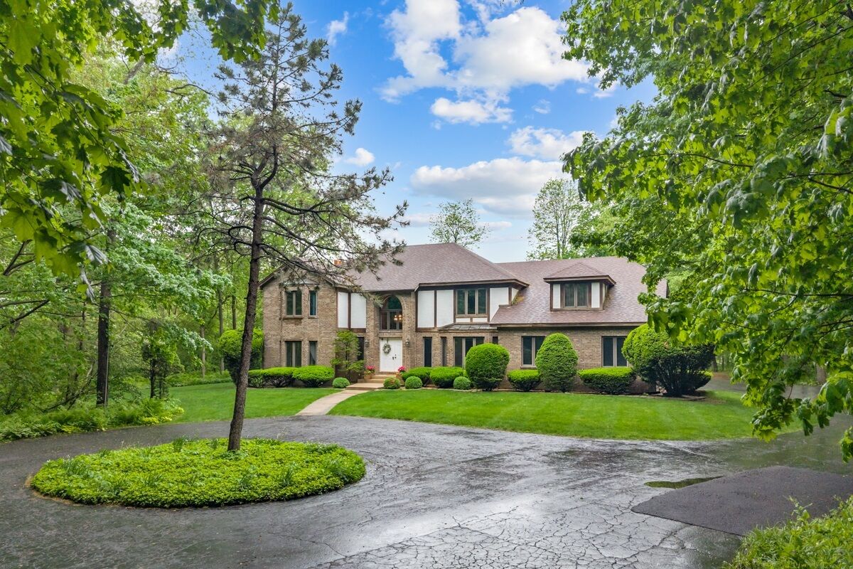 Property Photo:  8N258 Brierwood Lane  IL 60124 