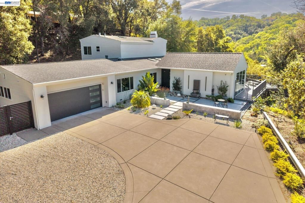 Property Photo:  166 Castle Crest Rd  CA 94507 