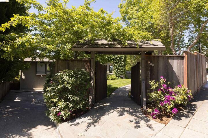 Property Photo:  900 Euclid Ave  CA 94708 