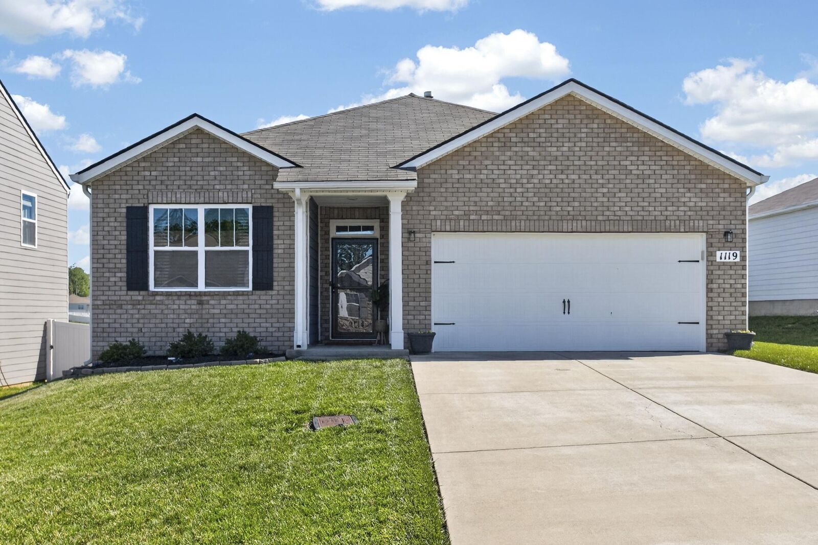 Property Photo:  1119 Woodbridge Blvd  TN 37090 