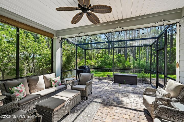 Property Photo:  199 Glorieta Drive  FL 32095 