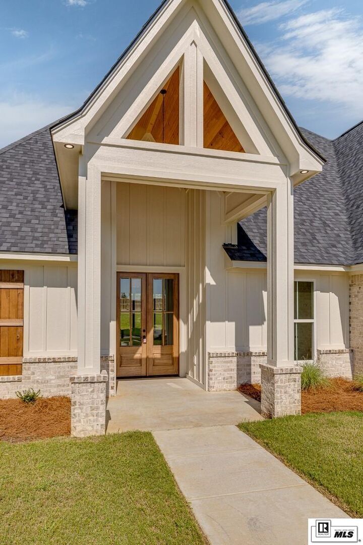 Property Photo:  125 Teal Loop  LA 71291 