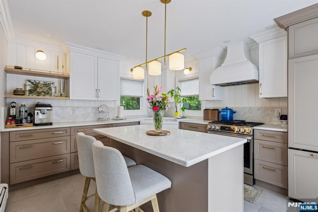 Property Photo: 412 Fenlon Boulevard NJ 07014