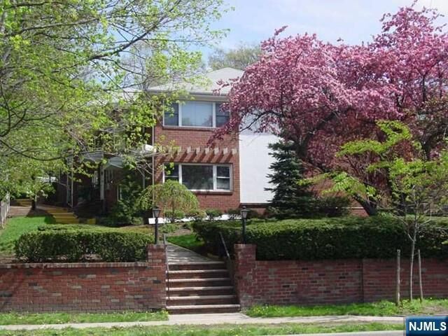 Property Photo:  431 Grand Avenue 8  NJ 07605 