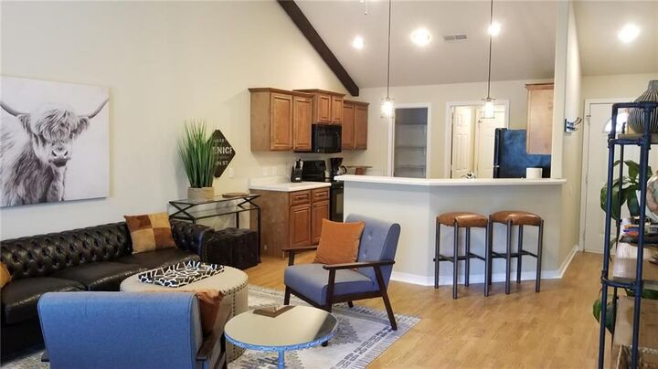 Property Photo:  205 NE J Street 1  AR 72712 