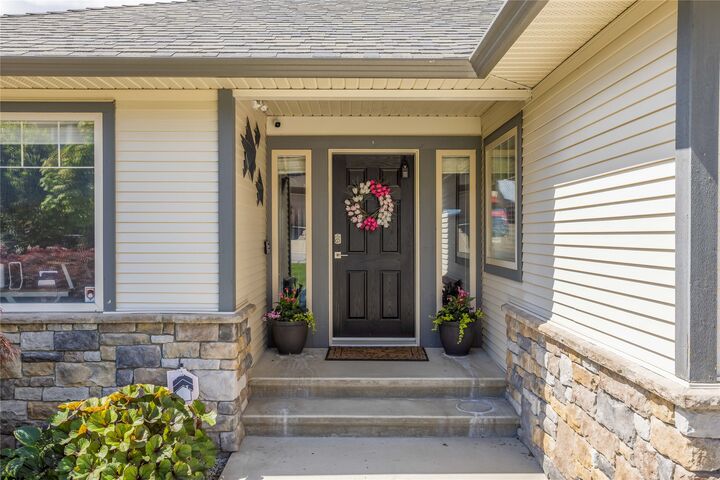 Property Photo: 2493 Ironridge Road BC V4T 2Y4
