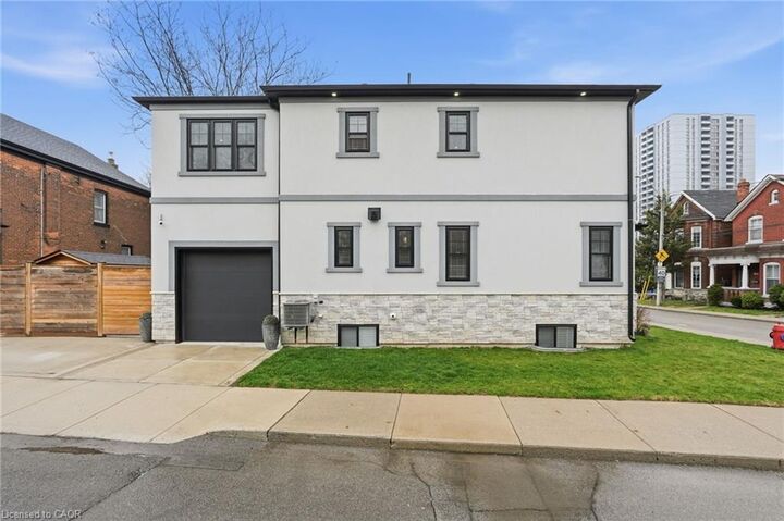 Property Photo:  109 Ray Street N  ON L8R 2Y1 