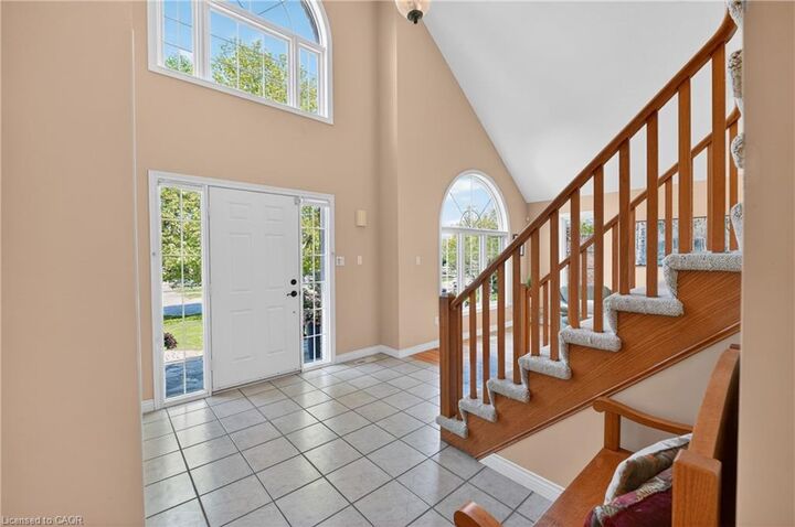 Property Photo:  144 Dorchester Drive  ON L3M 5J9 
