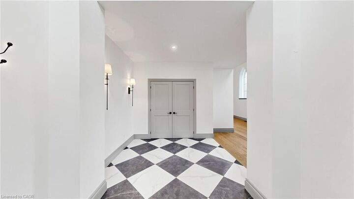 Property Photo:  41 Talbot Road  ON N4B 1Z7 