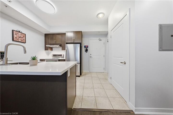 Property Photo:  5010 Corporate Drive 109  ON L7L 0H6 