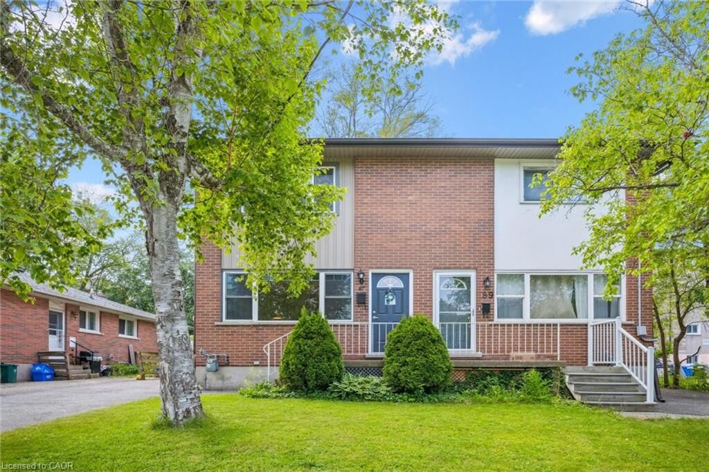 Property Photo:  87 Barbara Crescent  ON N2M 4N3 