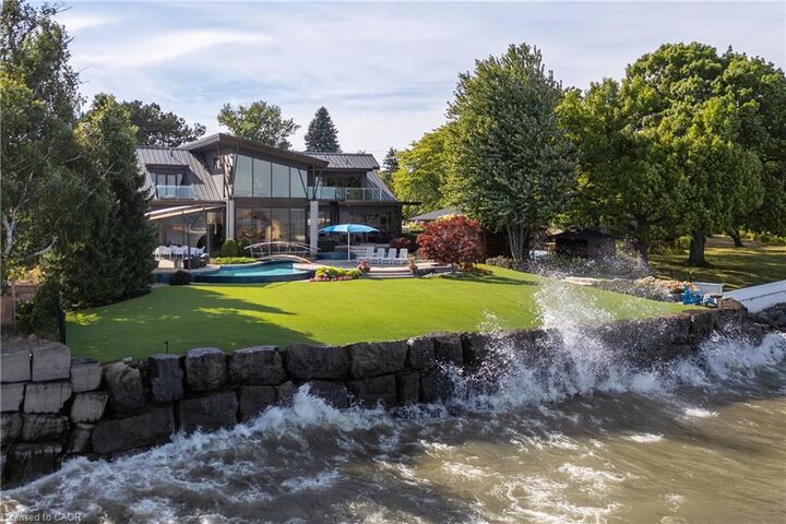 Property Photo:  1540 Watersedge Road  ON L5J 1A4 